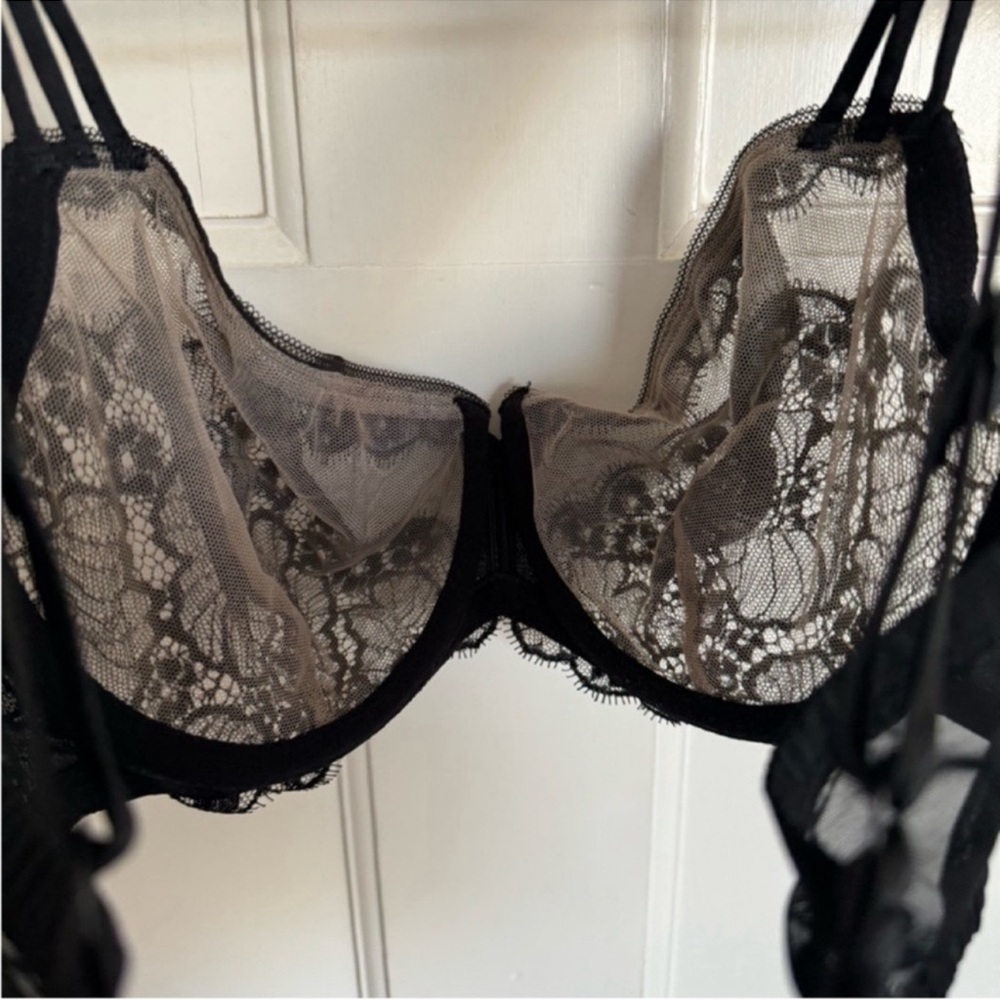 Wacoal Captivation black lace 855184 bra size‎ 36C - Picture 6 of 7